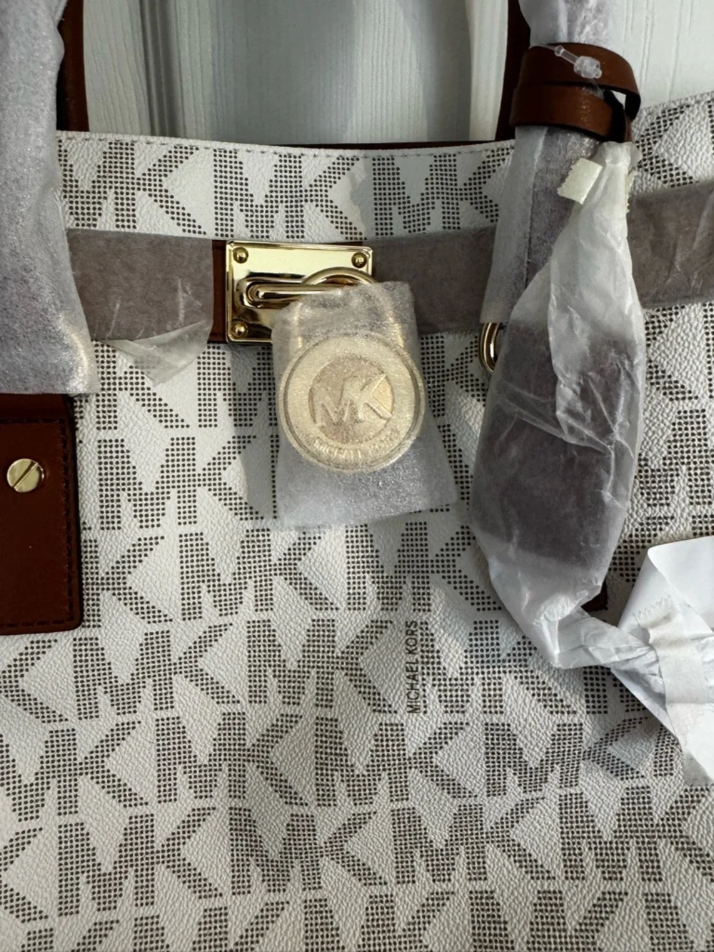 Michael Kors Hamilton PVC LG Signature Tote, Shoulder Bag $368 Vanilla #025  NWT - Picture 4 of 13